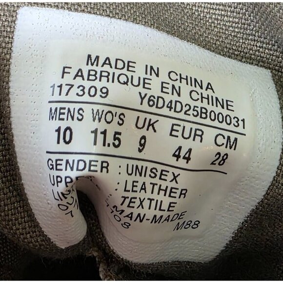 Converse Chuck Taylor All Star Waterproof Nubuck Size 10 Men's HiTop size 10 - Picture 6 of 16